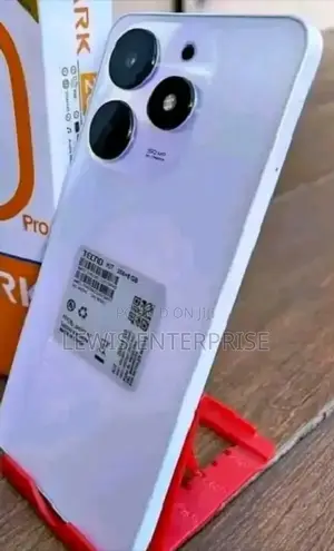 New Tecno Spark 10 Pro 256 GB White