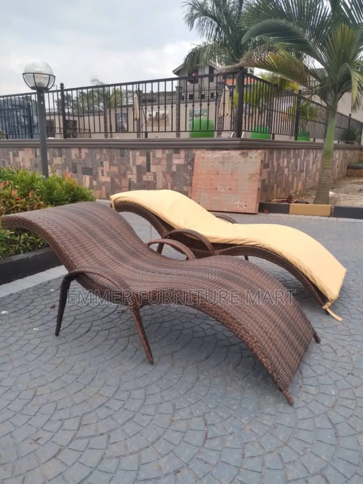 Pool Bed Crafts With Table Stool