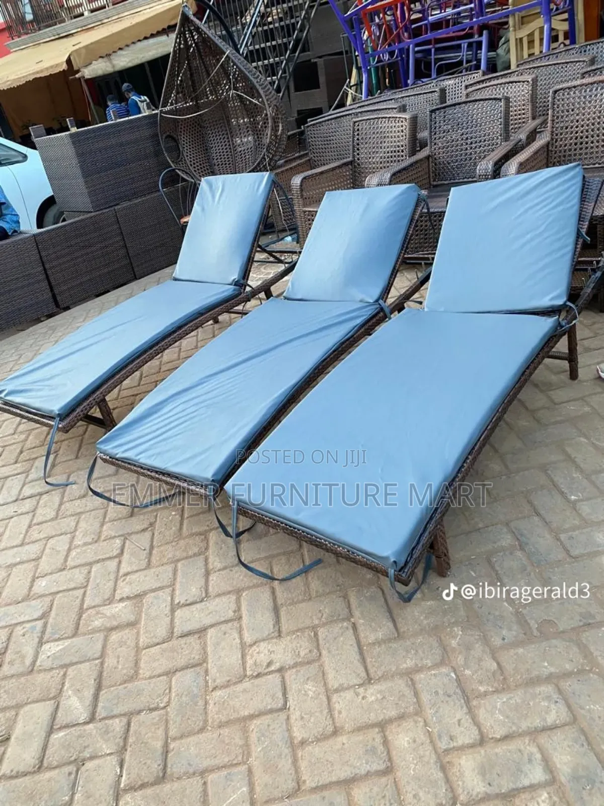 Pool Bed Crafts With Table Stool