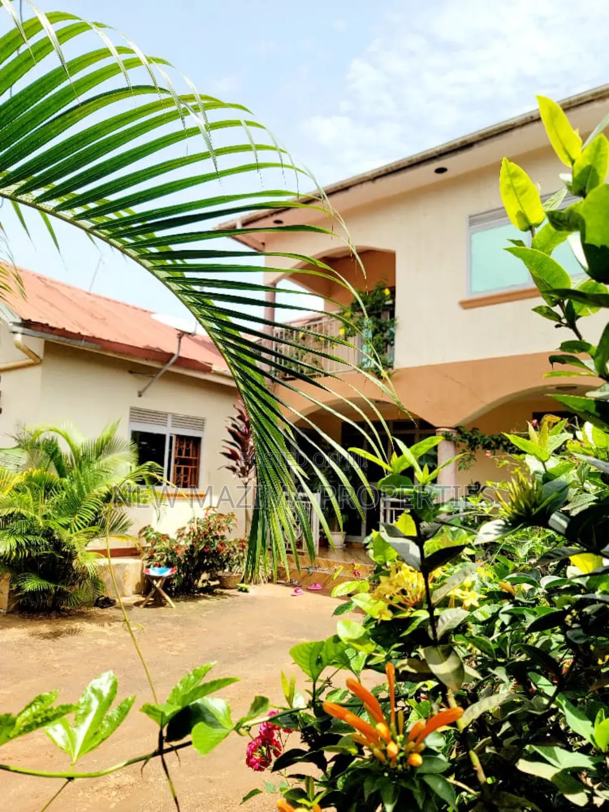 Mini Flat in Kajjansi Ntebe Rd, Central Division for sale