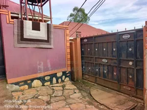 6bdrm House in Nansana Town, Central Division for sale