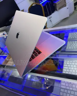 Laptop Apple MacBook Pro 2019 64GB Intel Core i9 SSD 1T