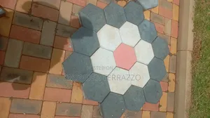 Hexagon Plastic Pavers With Free Delivery