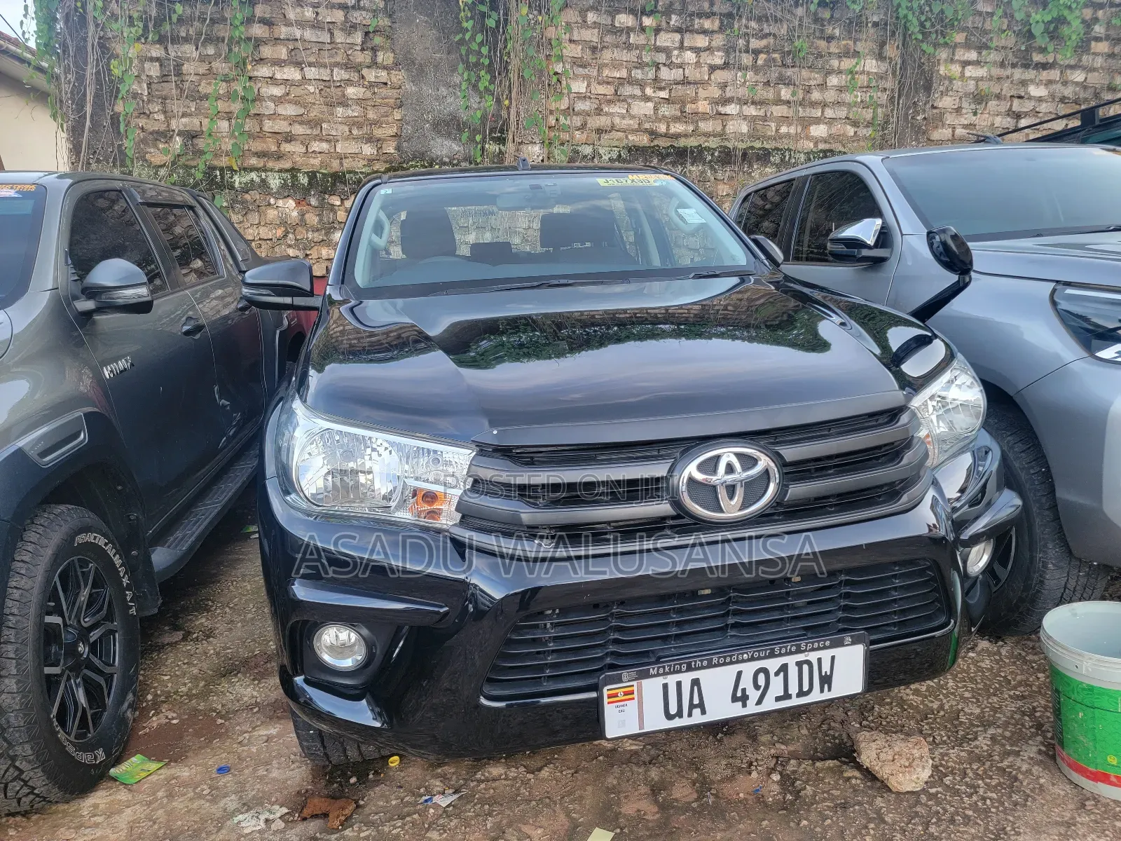 Toyota Hilux 2020 Black