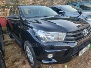 Toyota Hilux 2020 Black