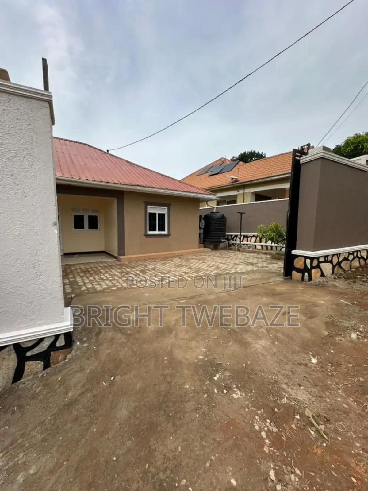2bdrm Bungalow in Kira for rent