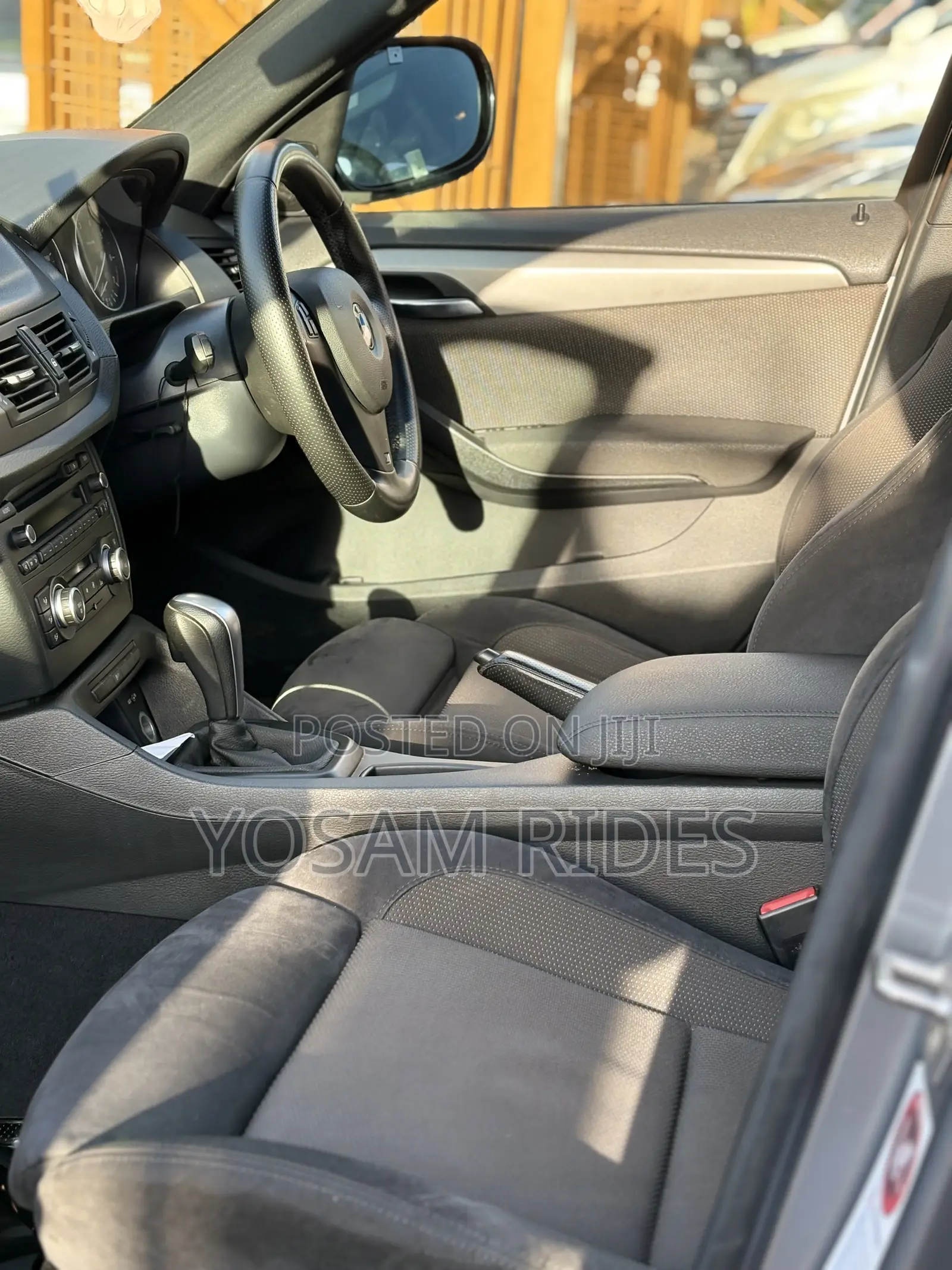 BMW X1 sDrive28i 4dr SUV (2.0L 4cyl Turbo 8A) 2014 Gray