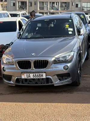 BMW X1 sDrive28i 4dr SUV (2.0L 4cyl Turbo 8A) 2014 Gray