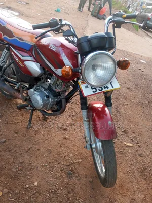 TVS HLX 125 2023 Red