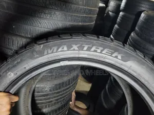 315 35 R20 Maxtrek Tires Very Comfortable on Road and Strong Enough.