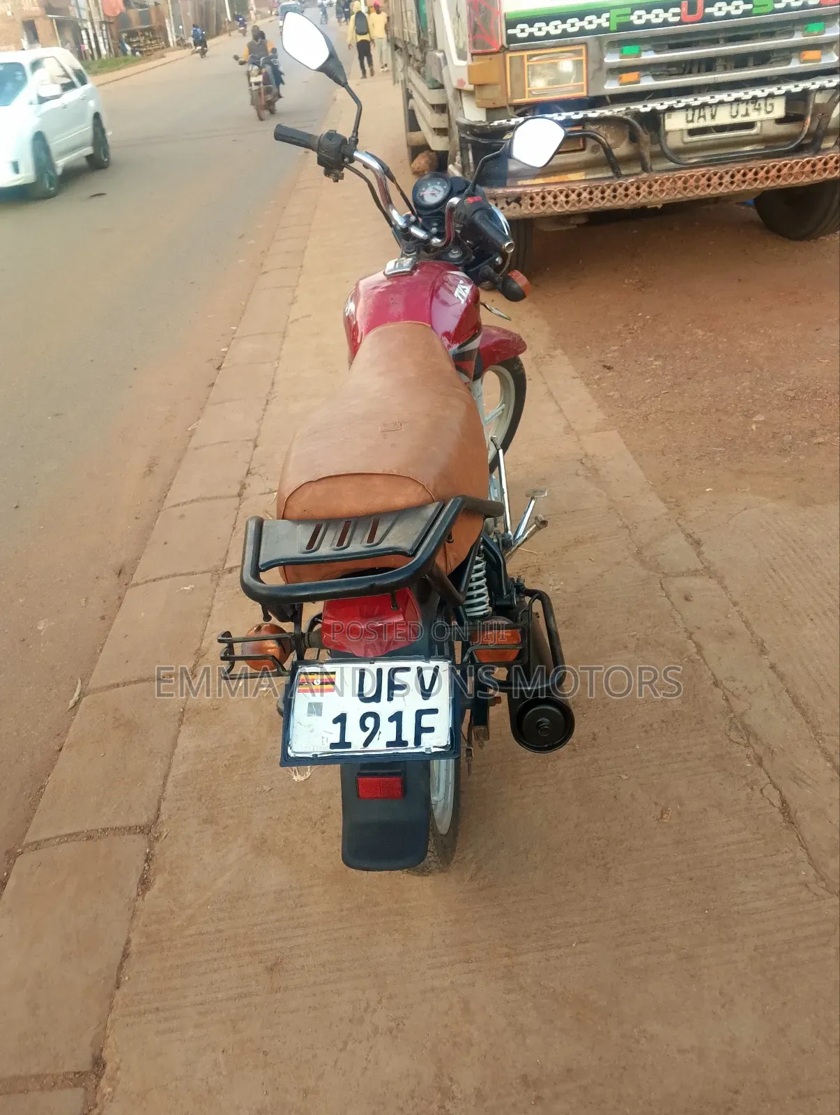 TVS HLX 125 2023 Red
