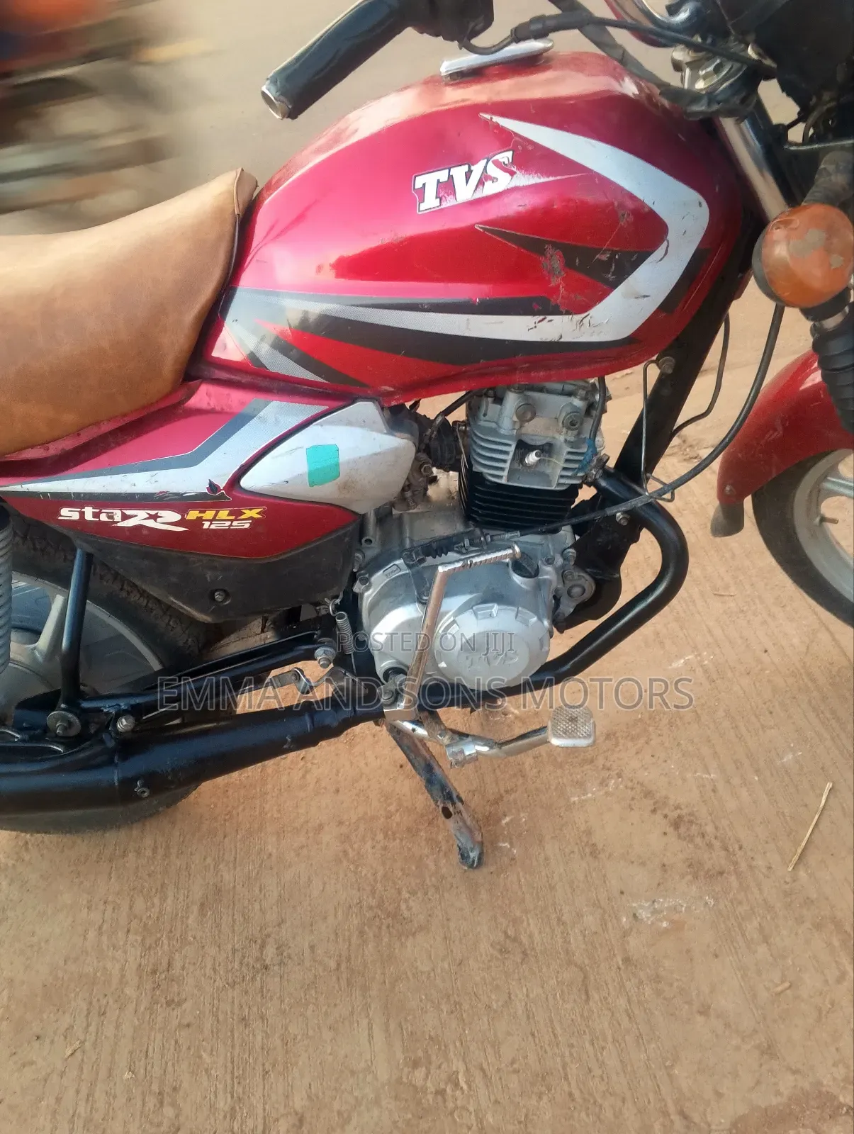 TVS HLX 125 2023 Red