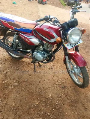 TVS HLX 125 2023 Red