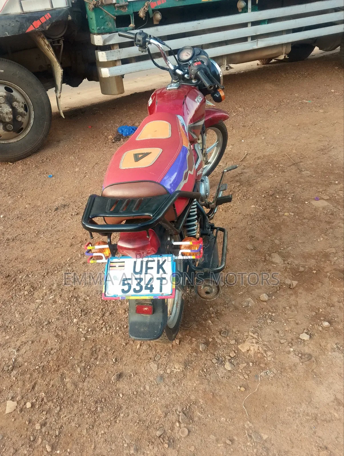 TVS HLX 125 2023 Red