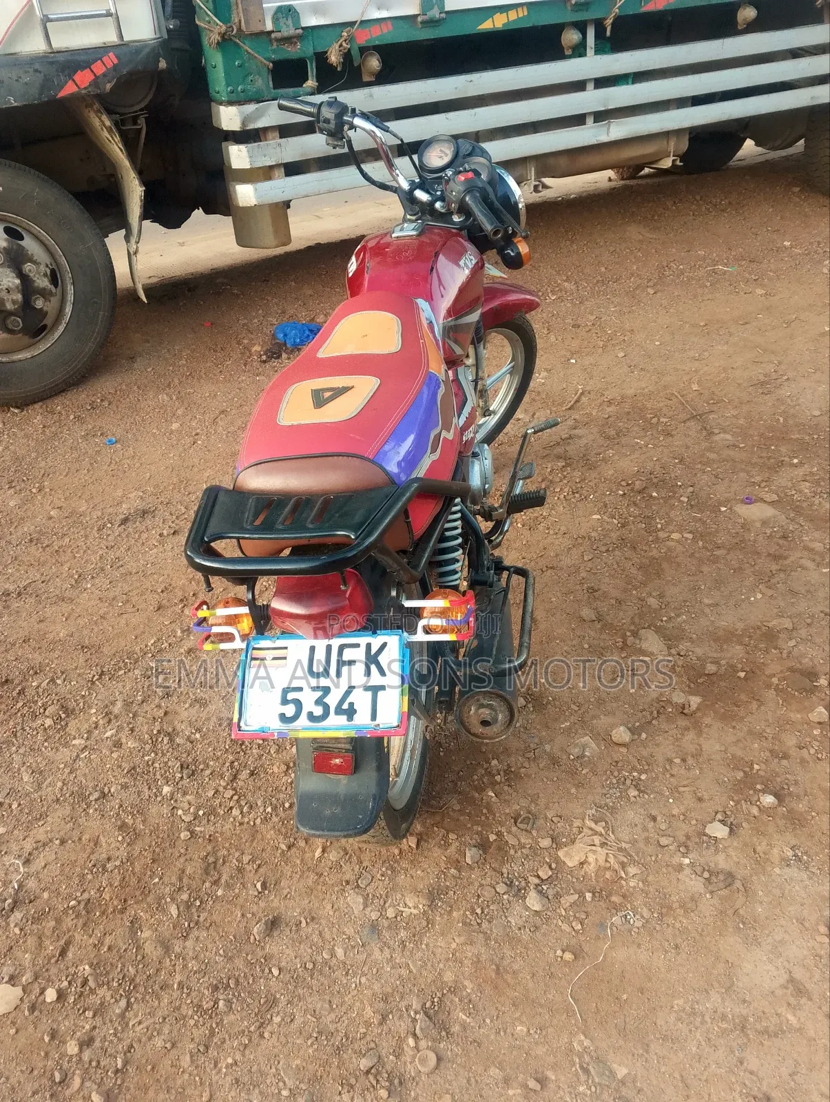 TVS HLX 125 2023 Red