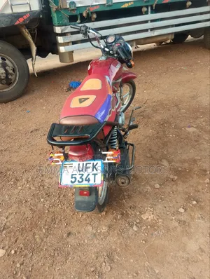 TVS HLX 125 2023 Red