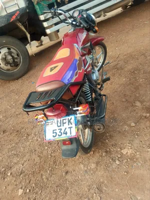 TVS HLX 125 2023 Red