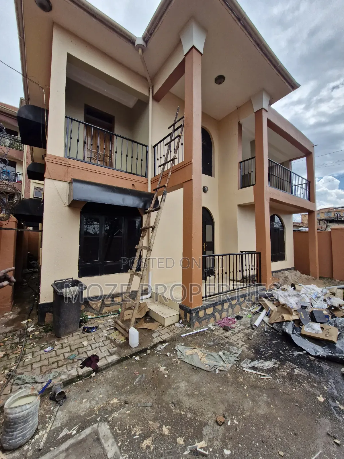 3bdrm Duplex in Kyaliwajala Nsawo, Central Division for rent