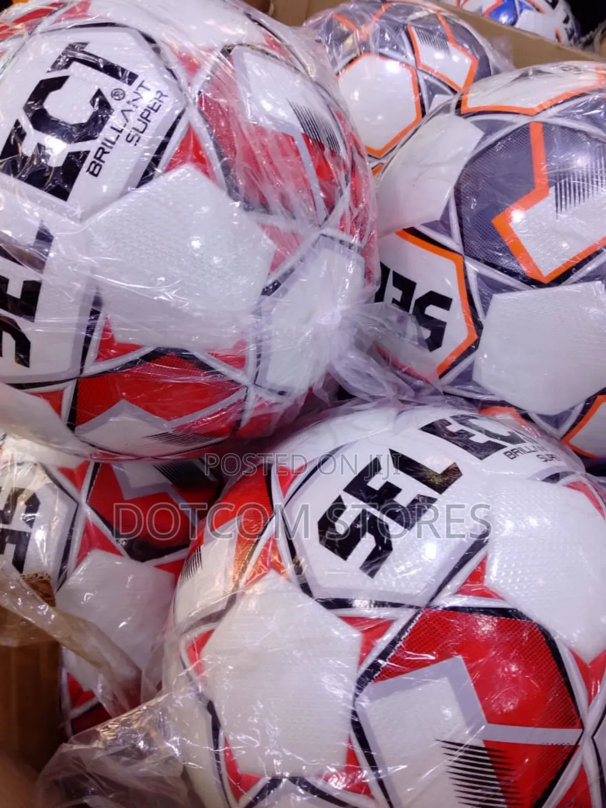 Select Brillant Super Soccer Ball.