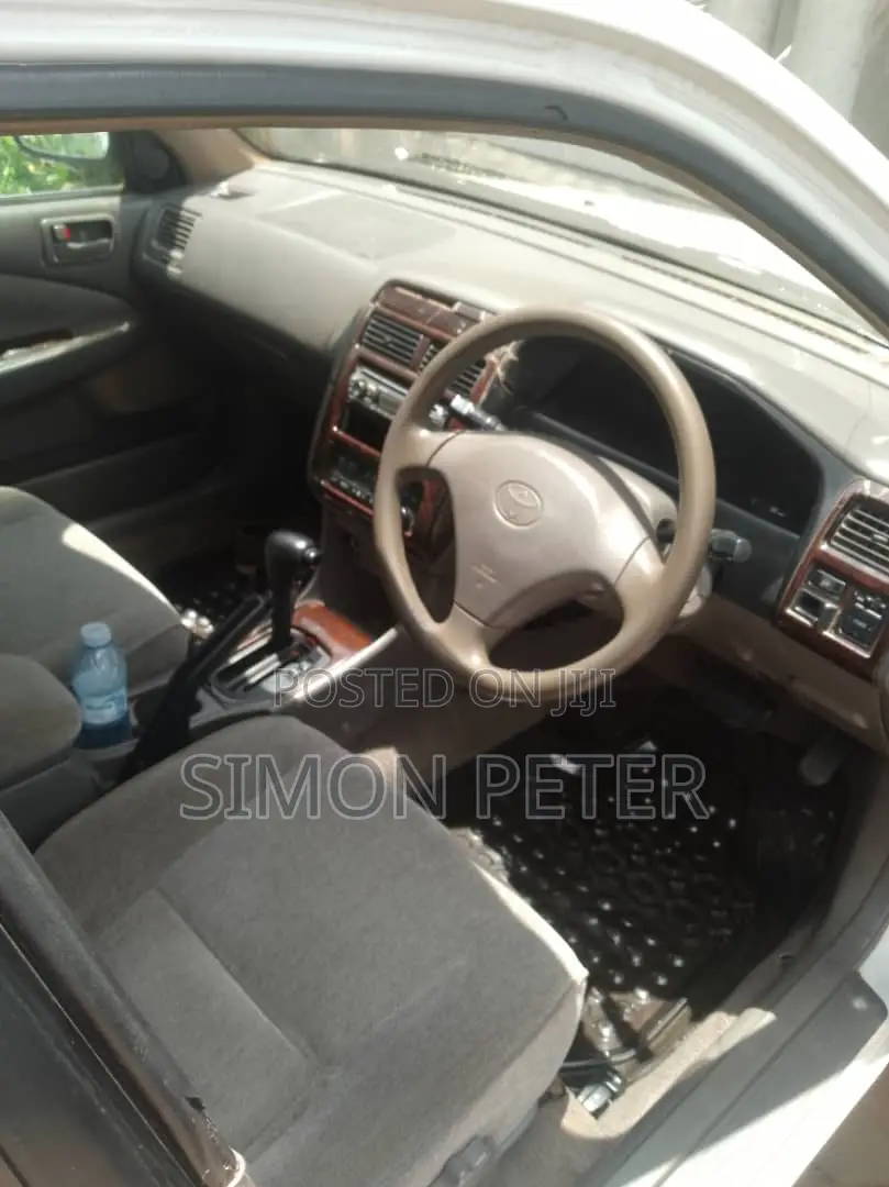 Toyota Corona Premio 1.8 FWD 1999 White