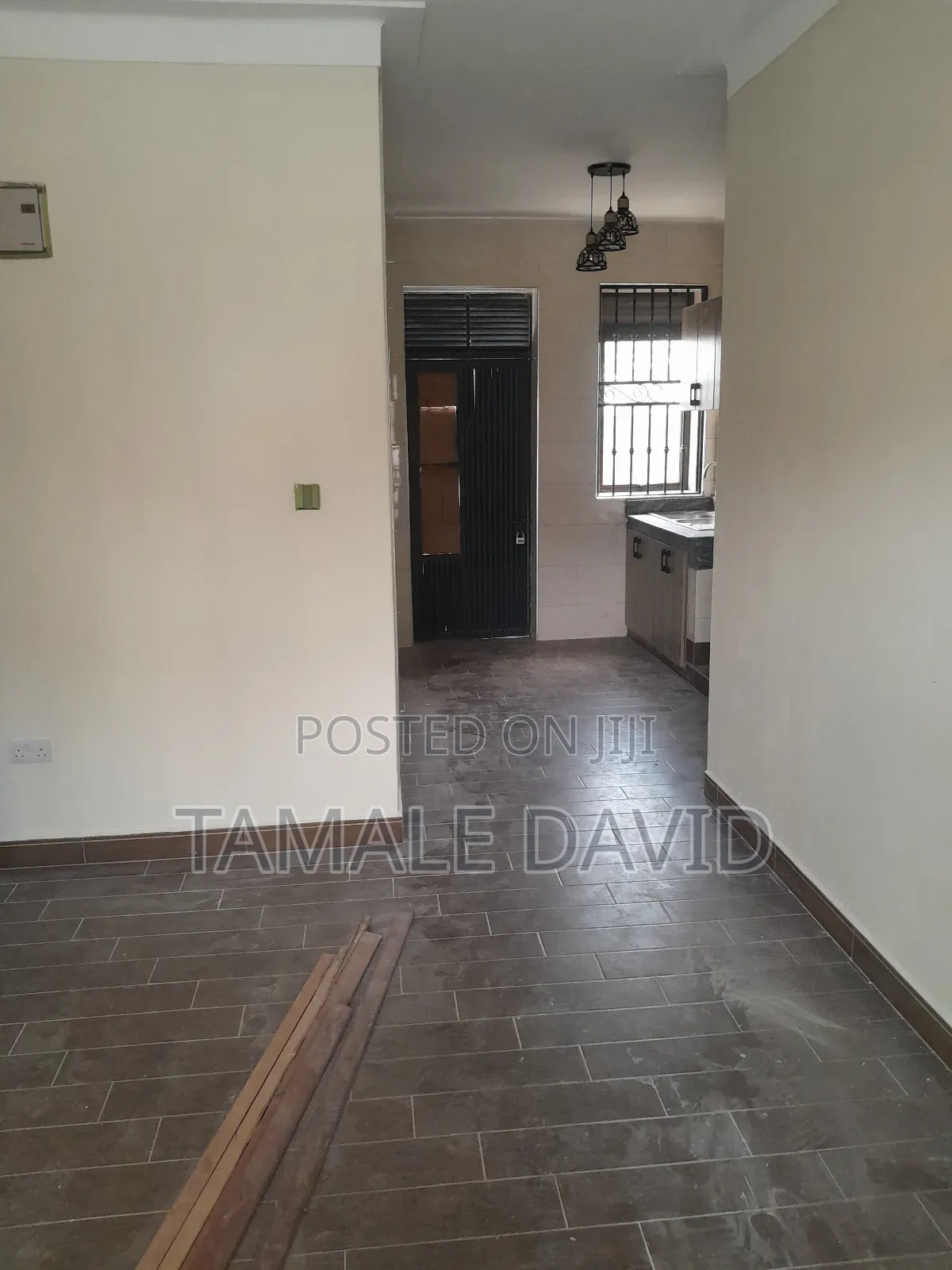 3bdrm Apartment in Kira for rent