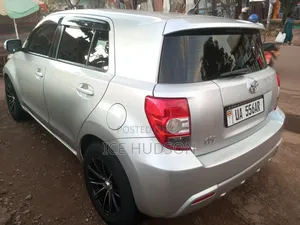 Toyota IST 2009 Silver