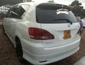 Toyota Ipsum 2003 White