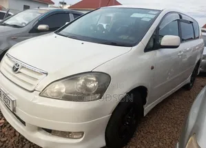 Toyota Ipsum 2003 White