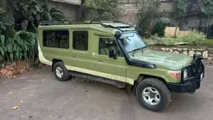 Toyota Land Cruiser 1995 Green