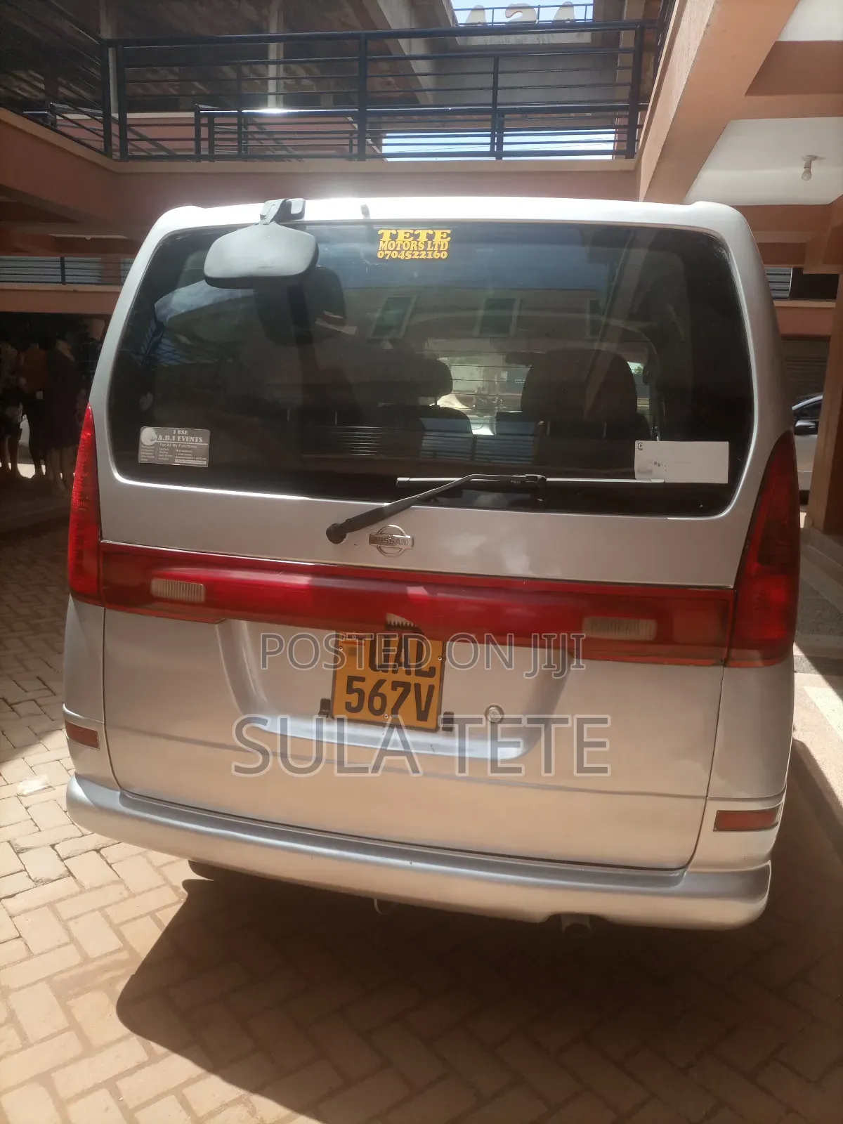 Nissan Serena 2000 Silver