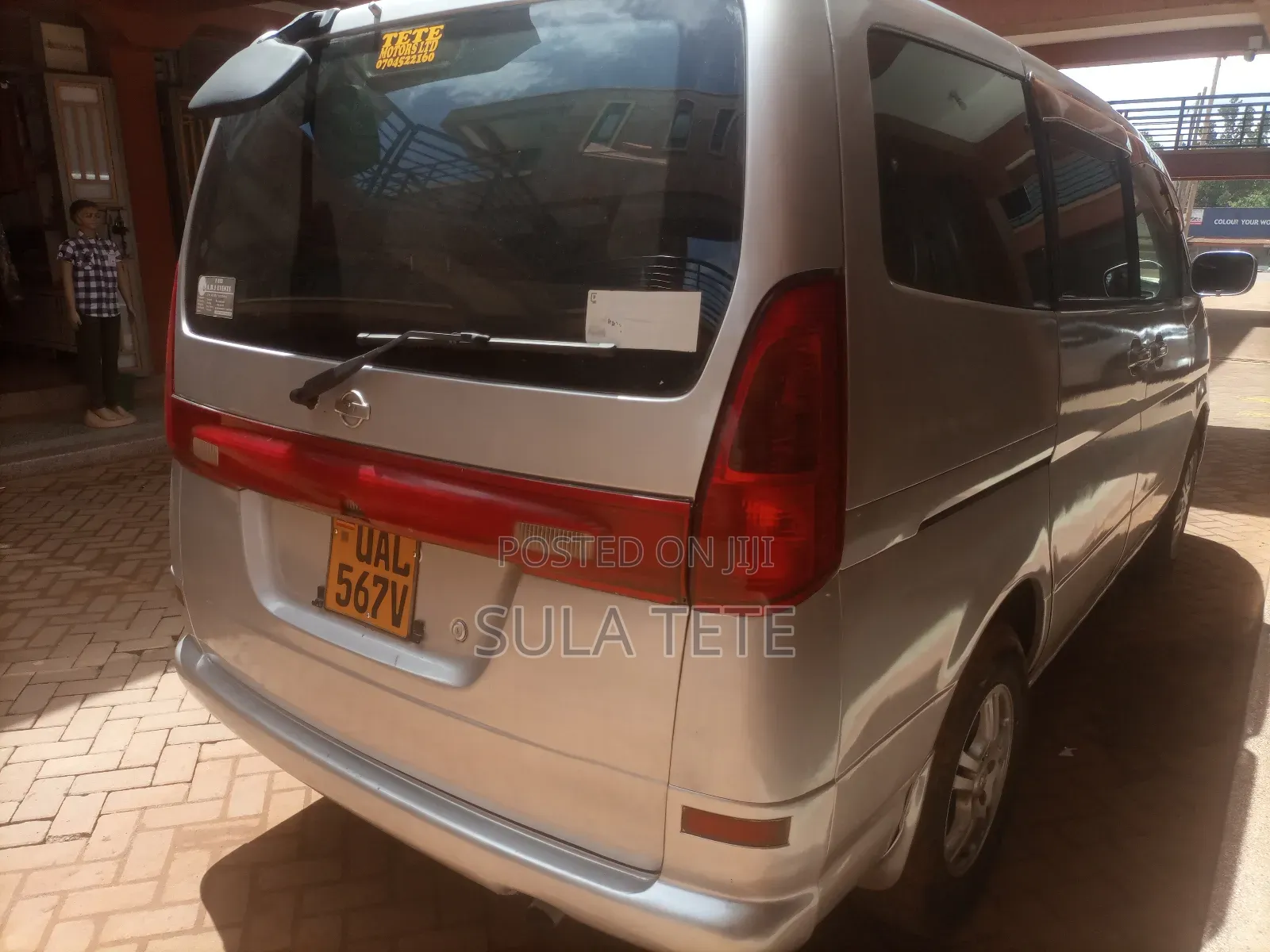 Nissan Serena 2000 Silver