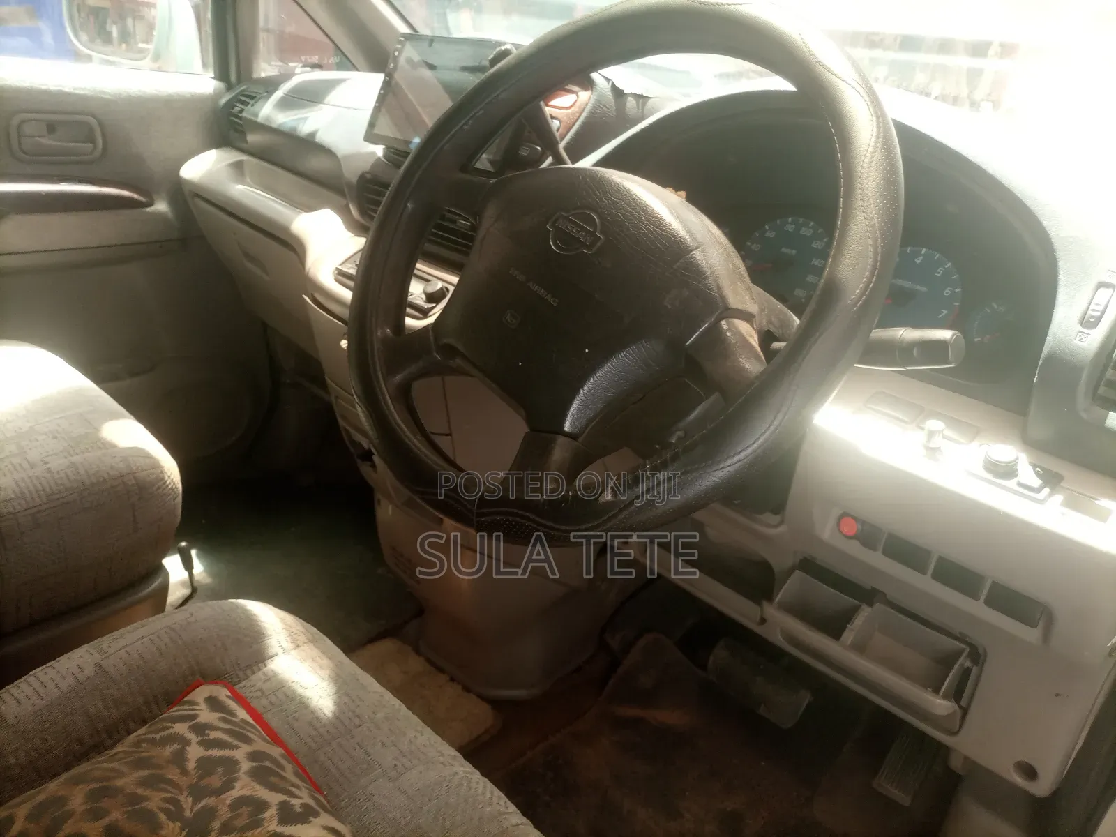 Nissan Serena 2000 Silver