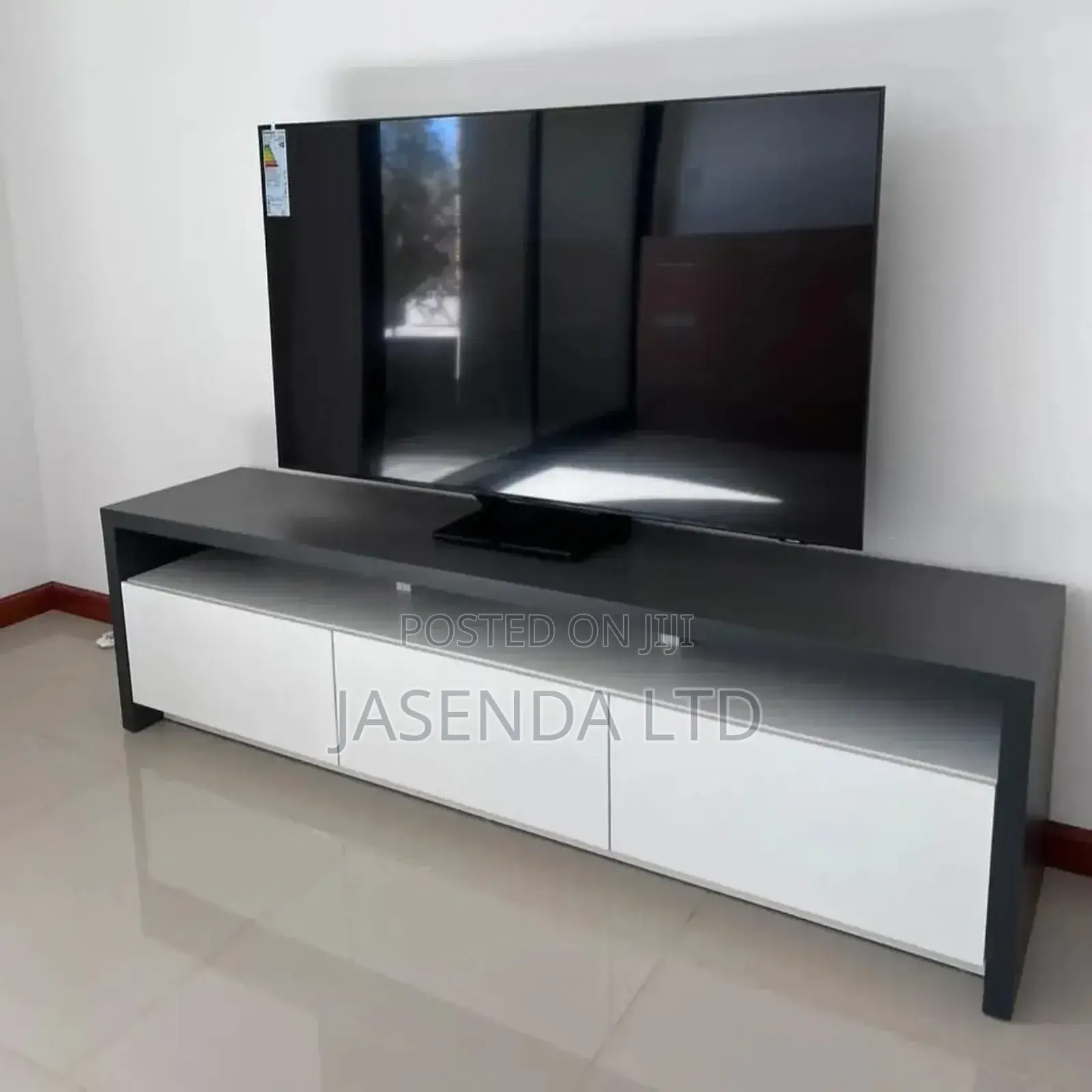 Tv Stand/Tv Standz/Tv Table/Television Stand - Fits 50/55/65 Inch
