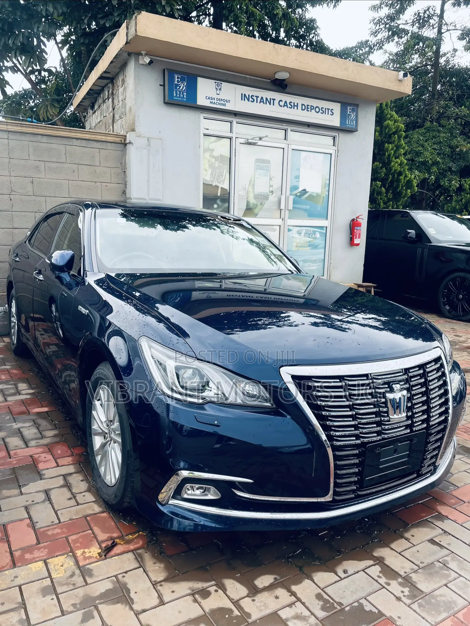 Toyota Crown 2017 Blue