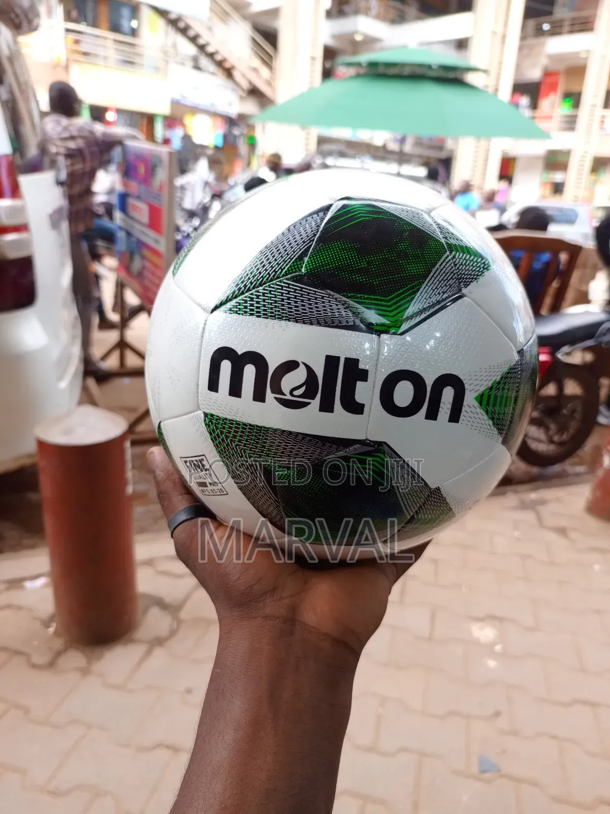 Molten F5a3400-G Football Matchball