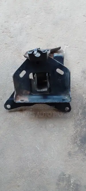 Ist Gearbox Mounting