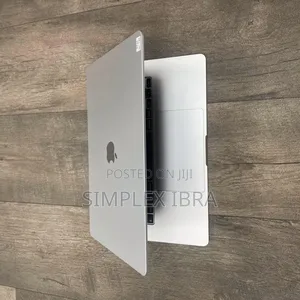 Laptop Apple MacBook Air 2022 M2 8GB Apple M2 SSD 512GB