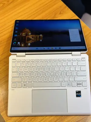 New Laptop HP Spectre X360 13 16GB Intel Core i7 SSD 512GB