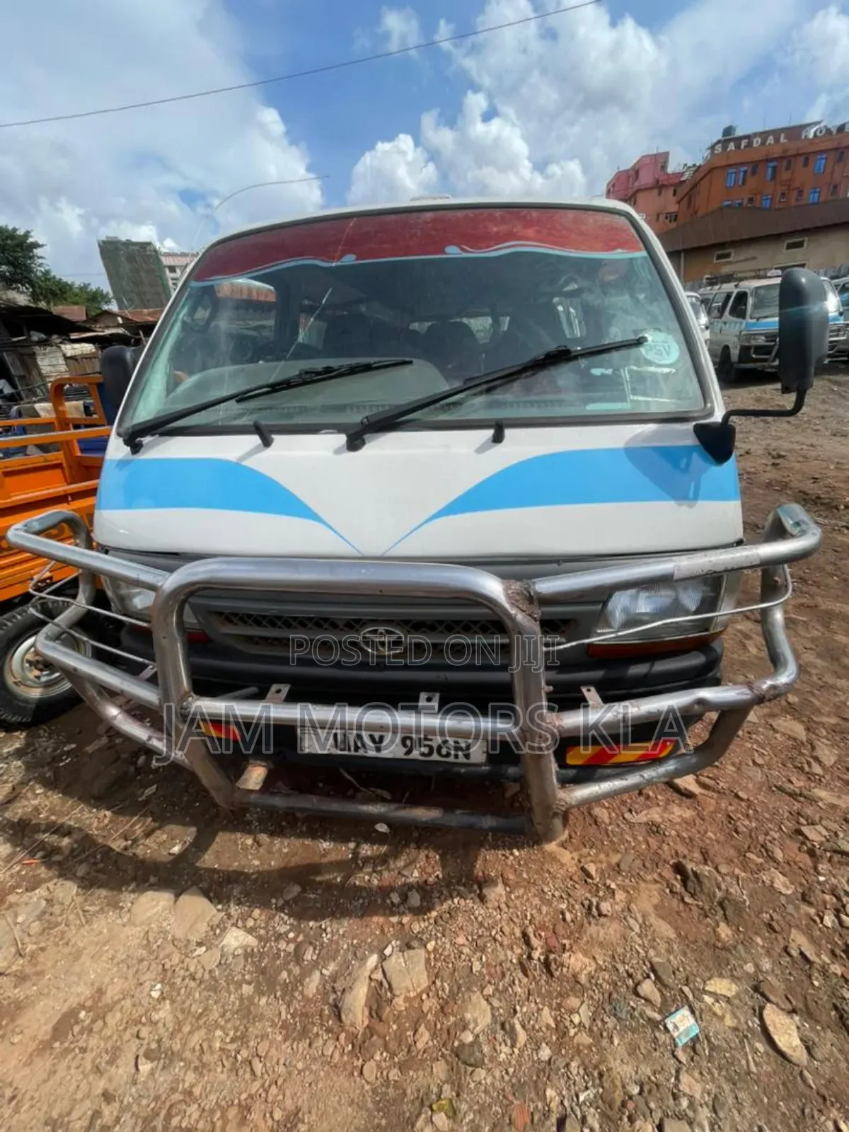Toyota HiAce 1998 White