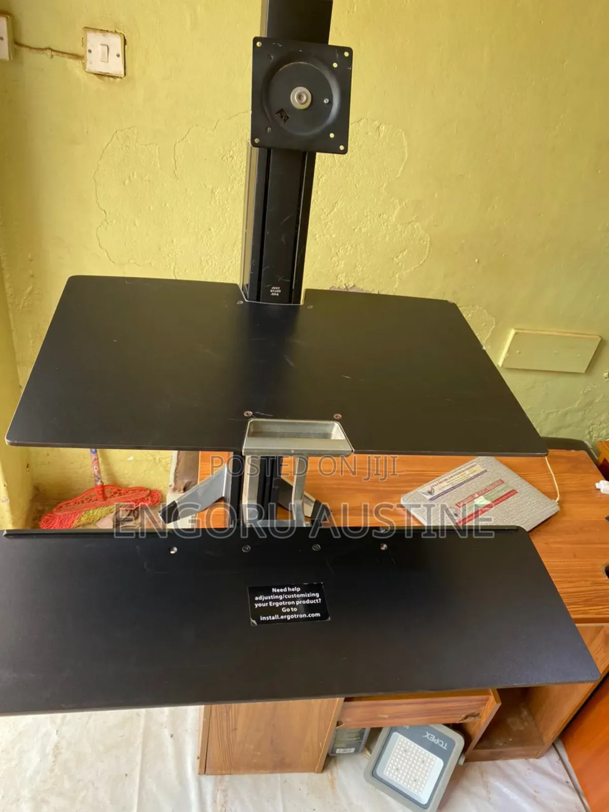 Ergotron Mount Up Computer Stand