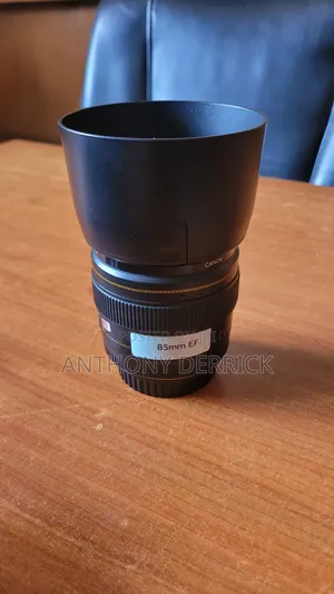 Canon Ef Lens 85mm