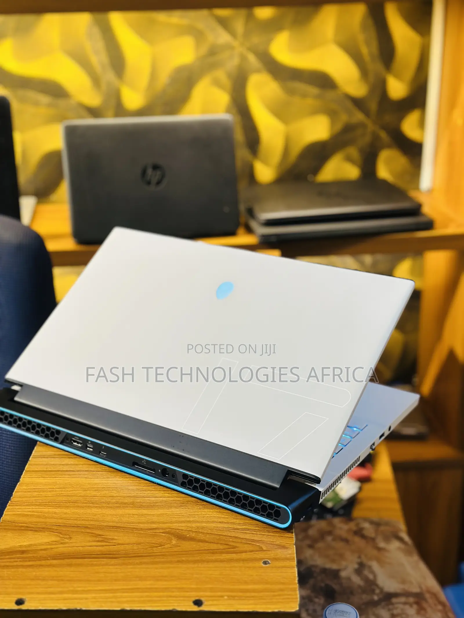 New Laptop Alienware M17x R2 16GB Intel Core i7 SSD 512GB