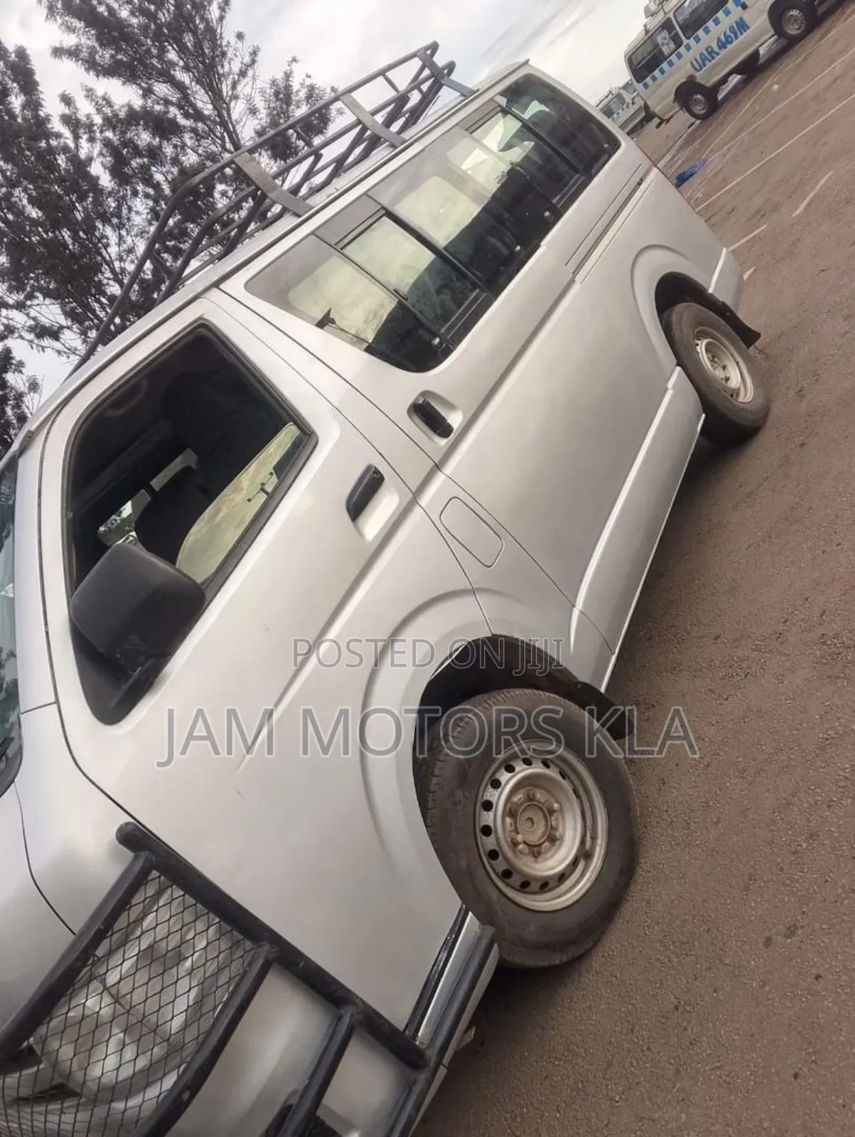 Toyota HiAce 2009 Silver