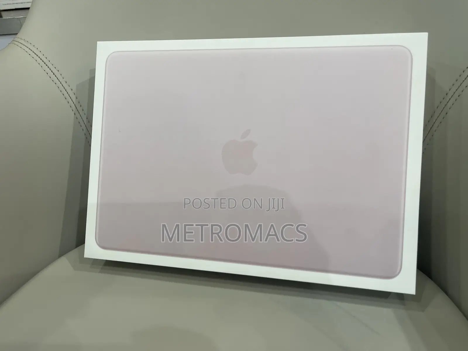 New Laptop Apple MacBook Neo 2026 8GB Apple M1 SSD 256GB
