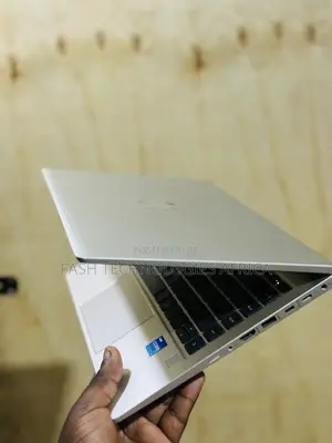 New Laptop HP ProBook 450 G8 16GB Intel Core i7 SSD 512GB
