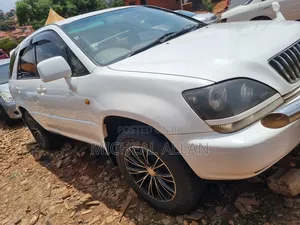 Toyota Harrier 2.2 16V 2002 White