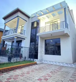 3bdrm Duplex in Muyenga, Central Division for rent