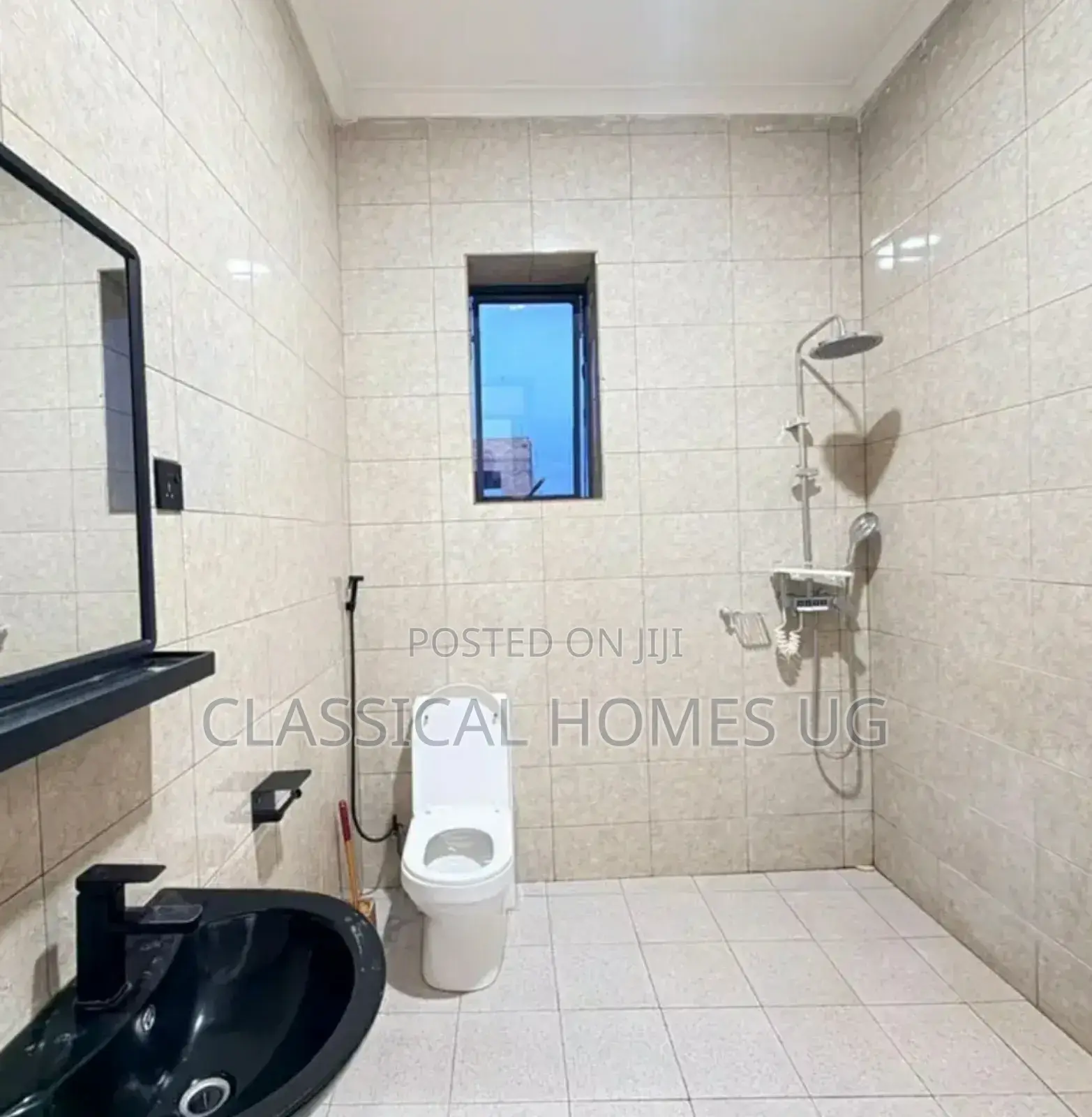 3bdrm Duplex in Muyenga, Central Division for rent