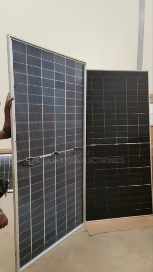 585 Solar Panel