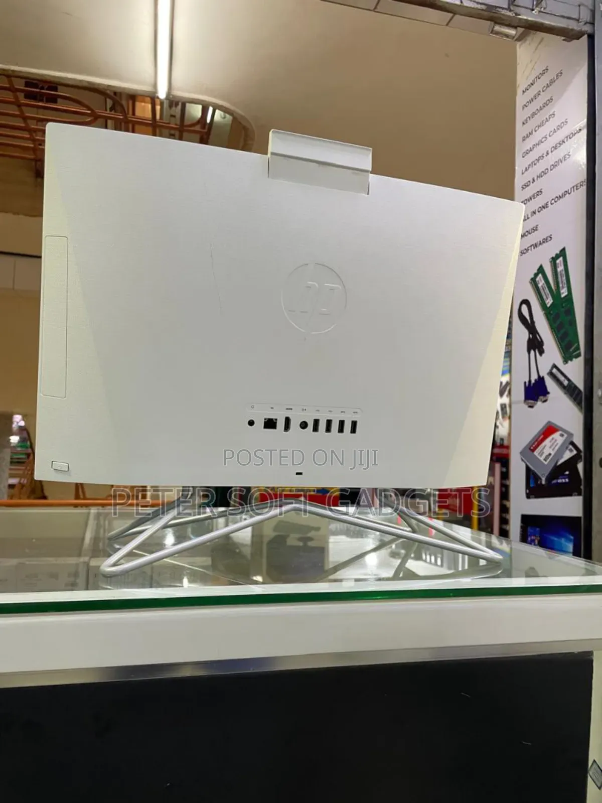 Desktop Computer HP 200 G4 22 All-in-One 8GB Intel Core i3 SSD 256GB